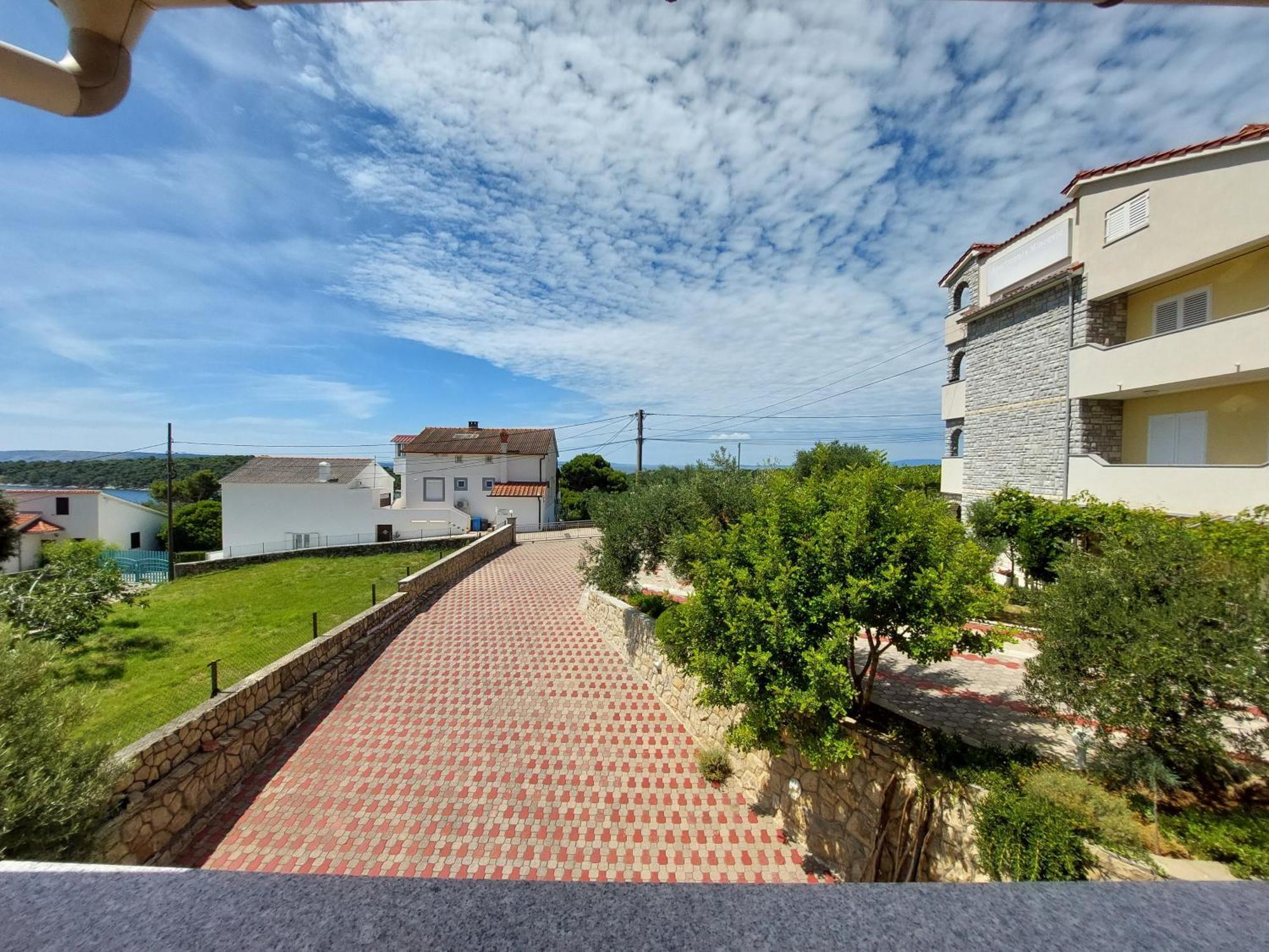 Apartments Palit Rab Town Zewnętrze zdjęcie