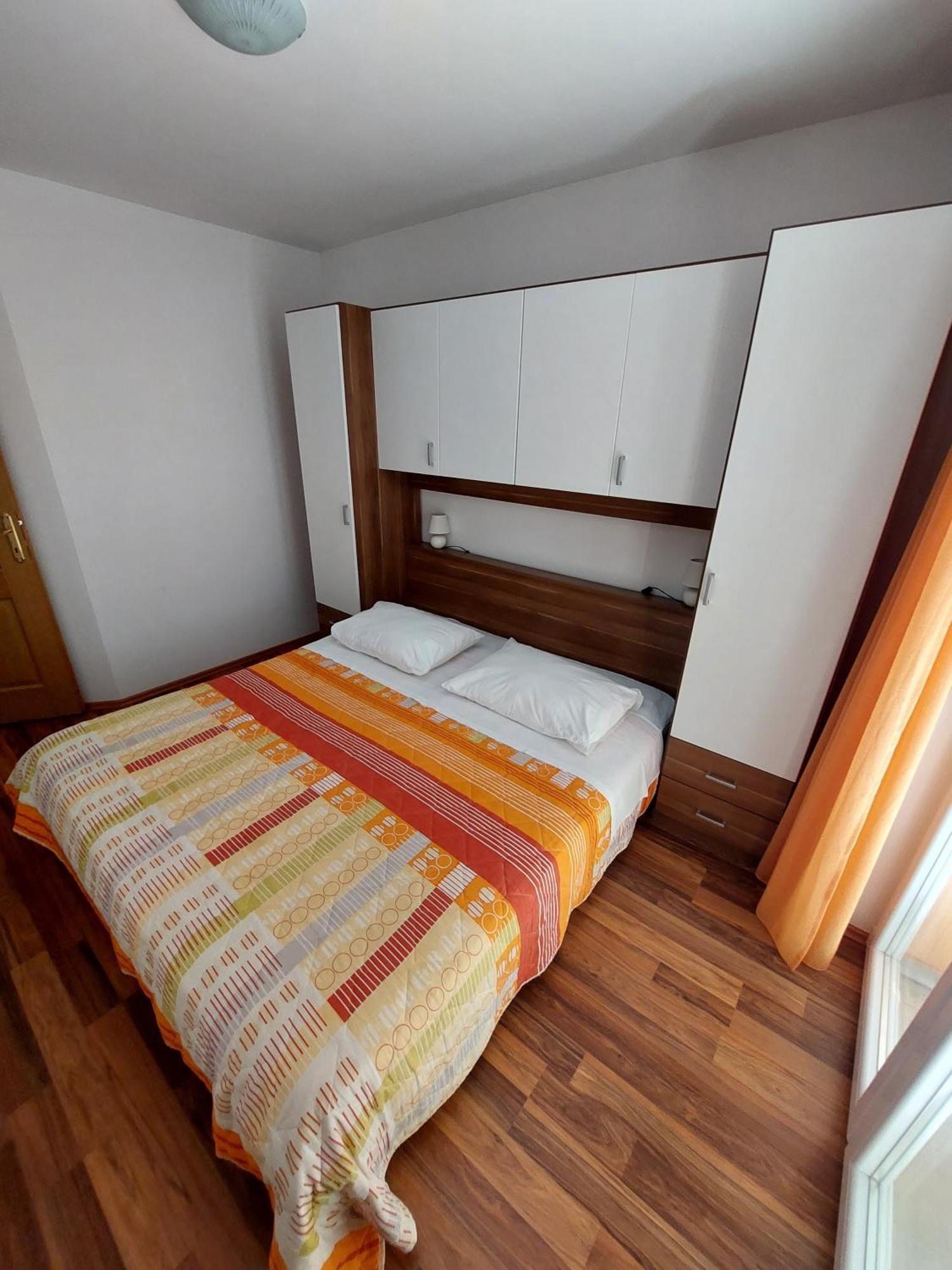 Apartments Palit Rab Town Zewnętrze zdjęcie