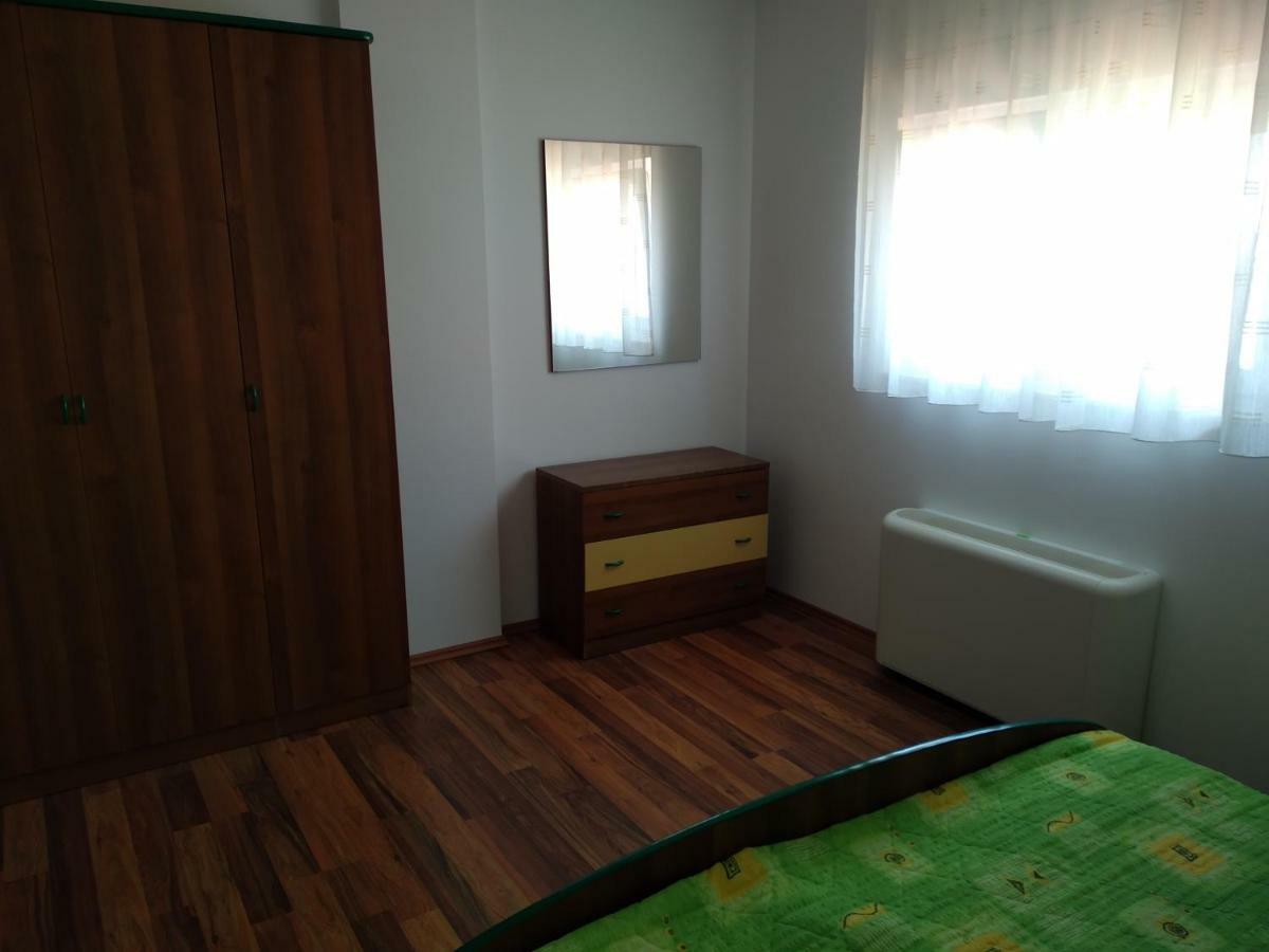 Apartments Palit Rab Town Zewnętrze zdjęcie
