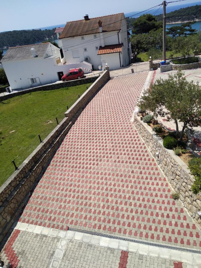 Apartments Palit Rab Town Zewnętrze zdjęcie