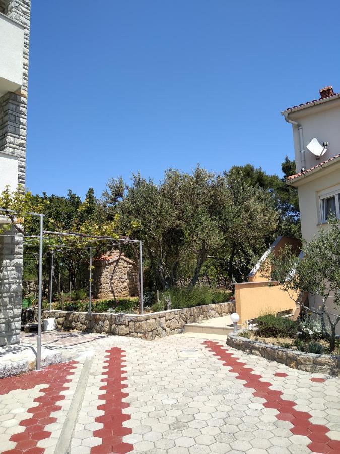 Apartments Palit Rab Town Zewnętrze zdjęcie