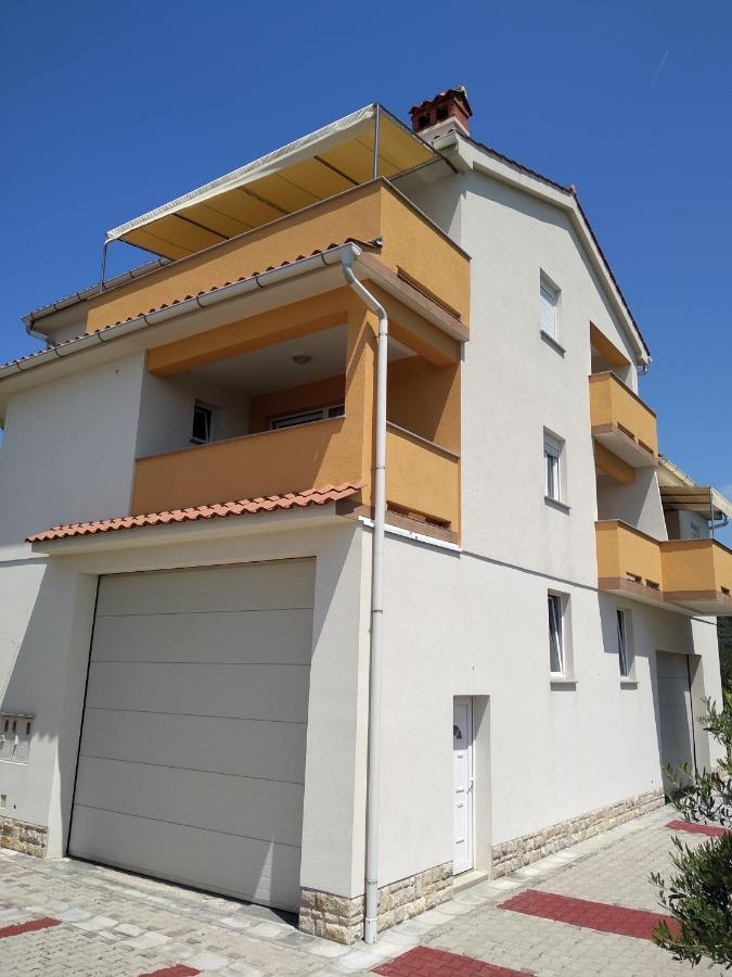 Apartments Palit Rab Town Zewnętrze zdjęcie